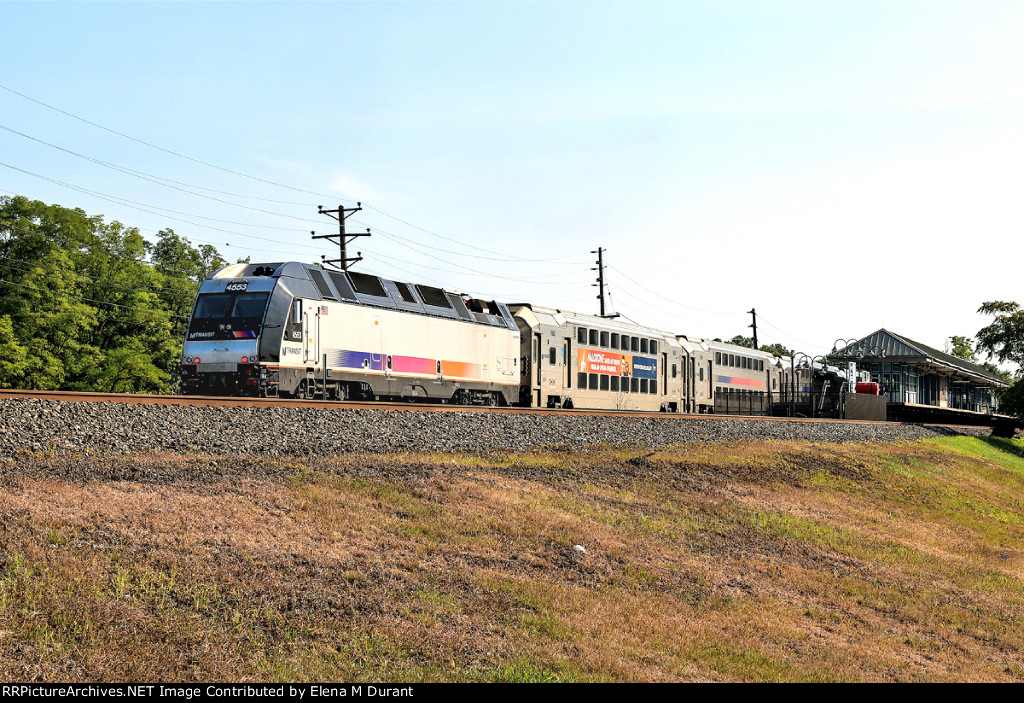 NJT 4533 on train 5510